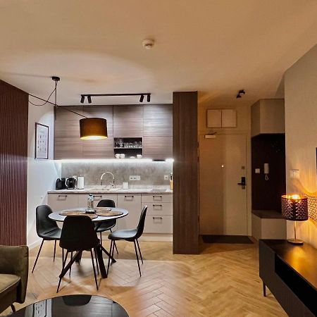 Modern Stone Hill Apartment Шклярска Поремба Екстериор снимка