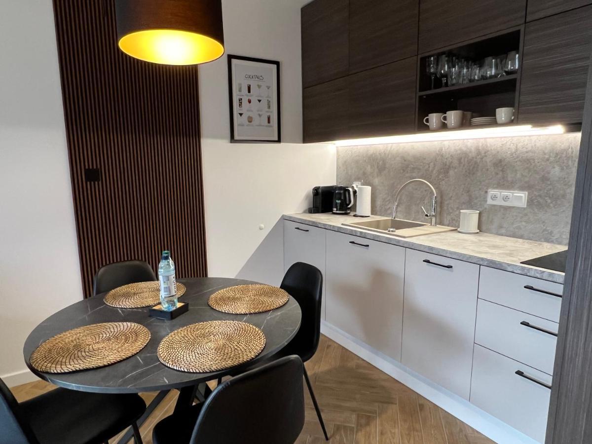 Modern Stone Hill Apartment Шклярска Поремба Екстериор снимка